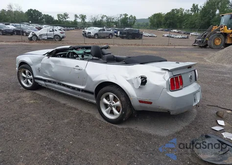 2007 Ford Mustang z USA, uszkodzony, nr VIN 1ZVHT84N975355659